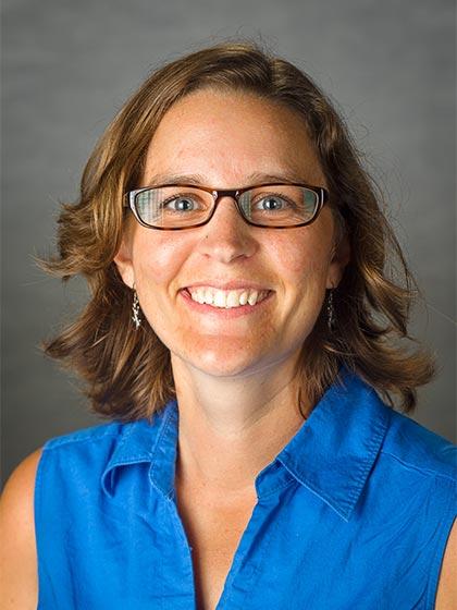 Photo of Andrea Drayer